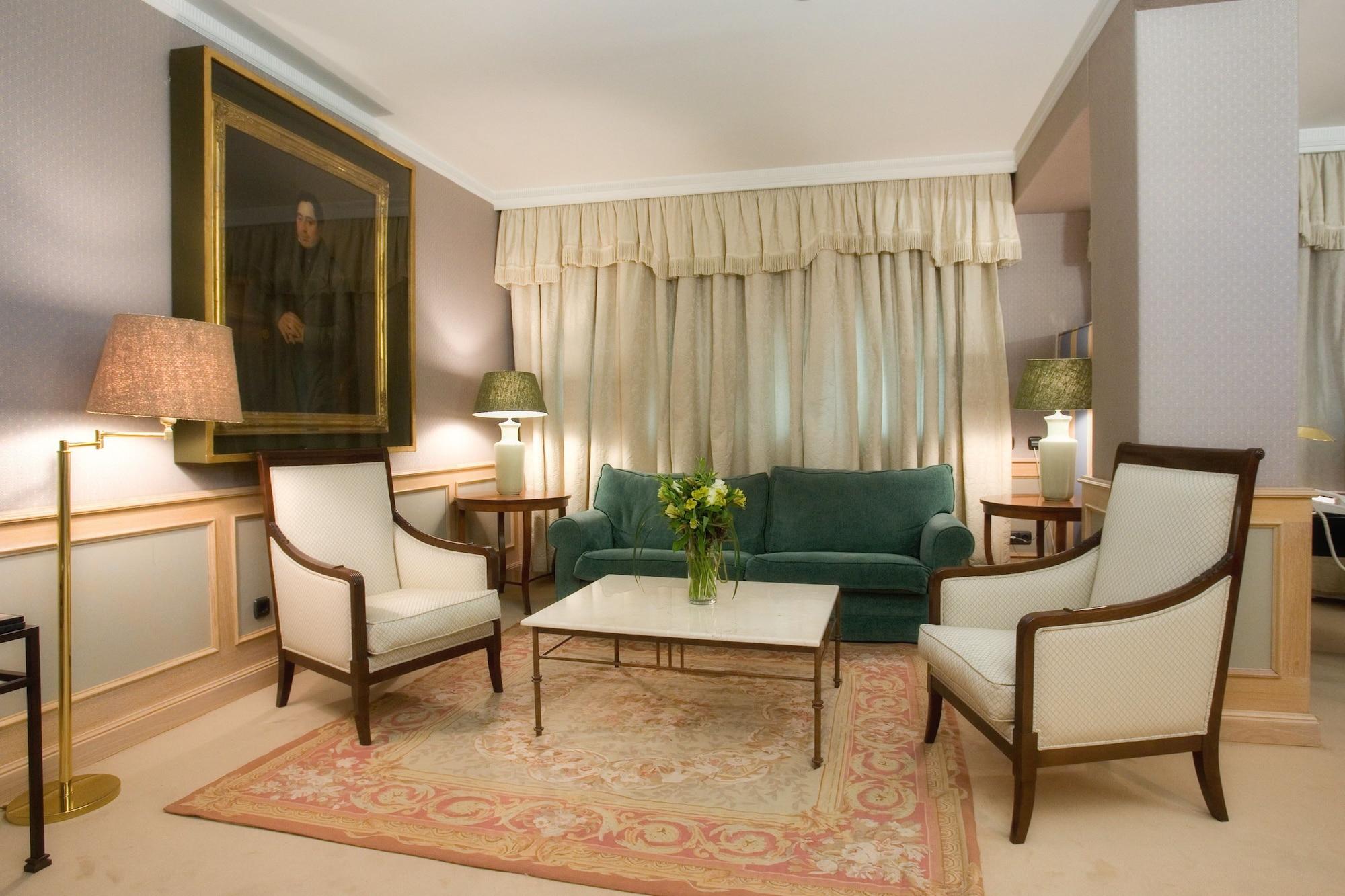 Hotel Palafox Zaragoza Eksteriør bilde A living room