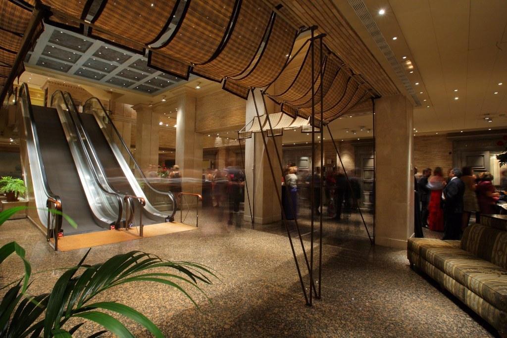 Hotel Palafox Zaragoza Eksteriør bilde The lobby of the Ritz-Carlton, Boston