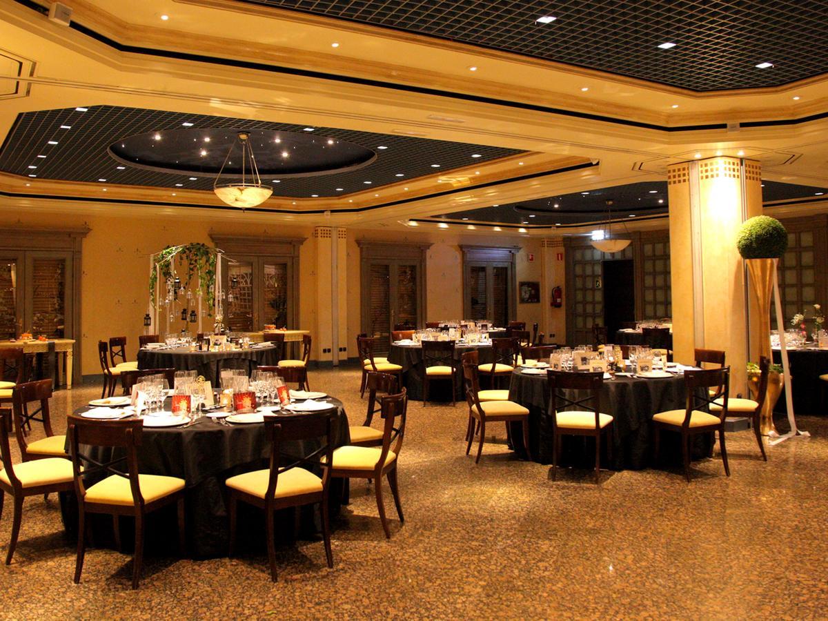 Hotel Palafox Zaragoza Eksteriør bilde The ballroom