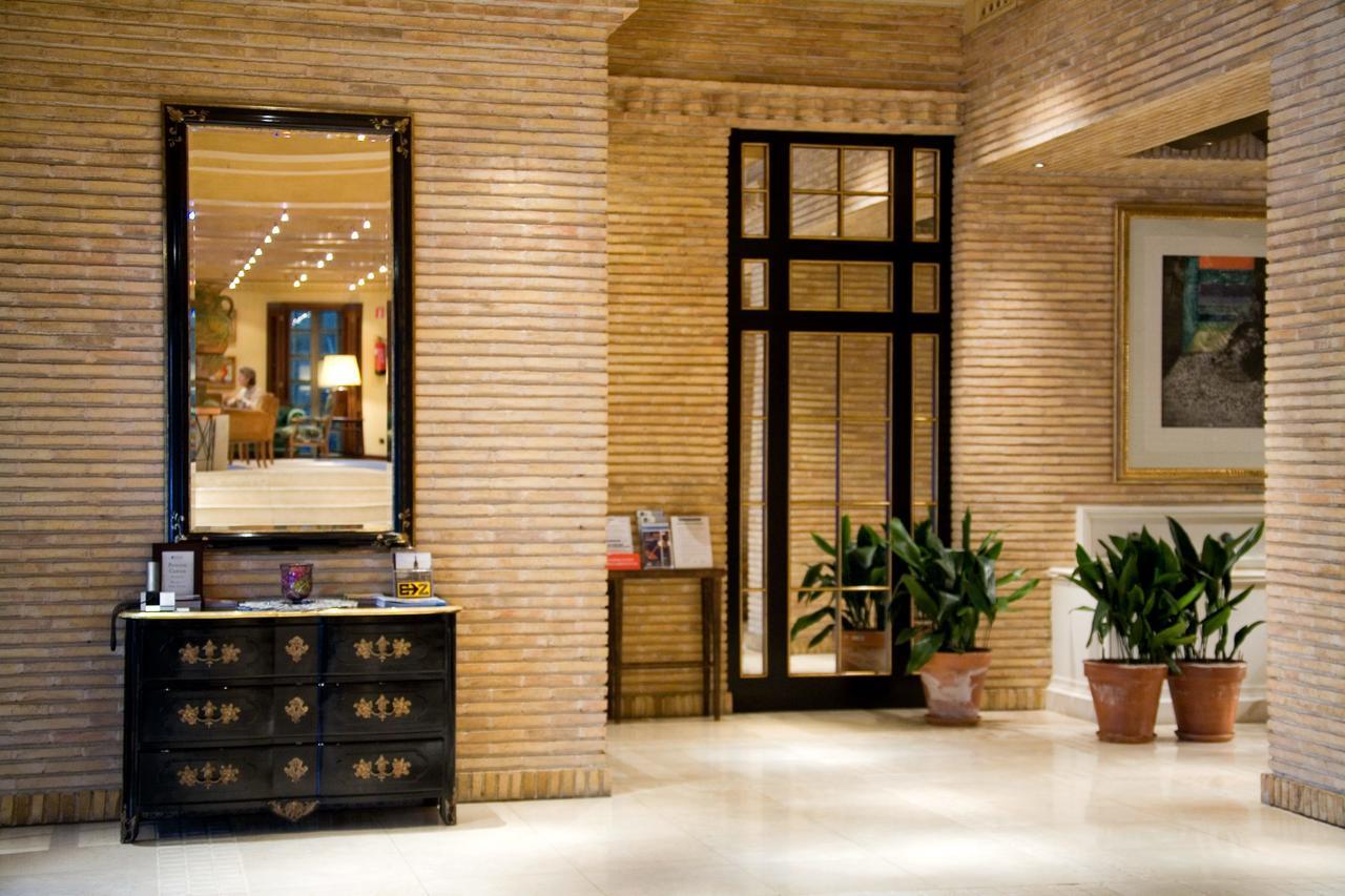 Hotel Palafox Zaragoza Eksteriør bilde Interior of the hotel
